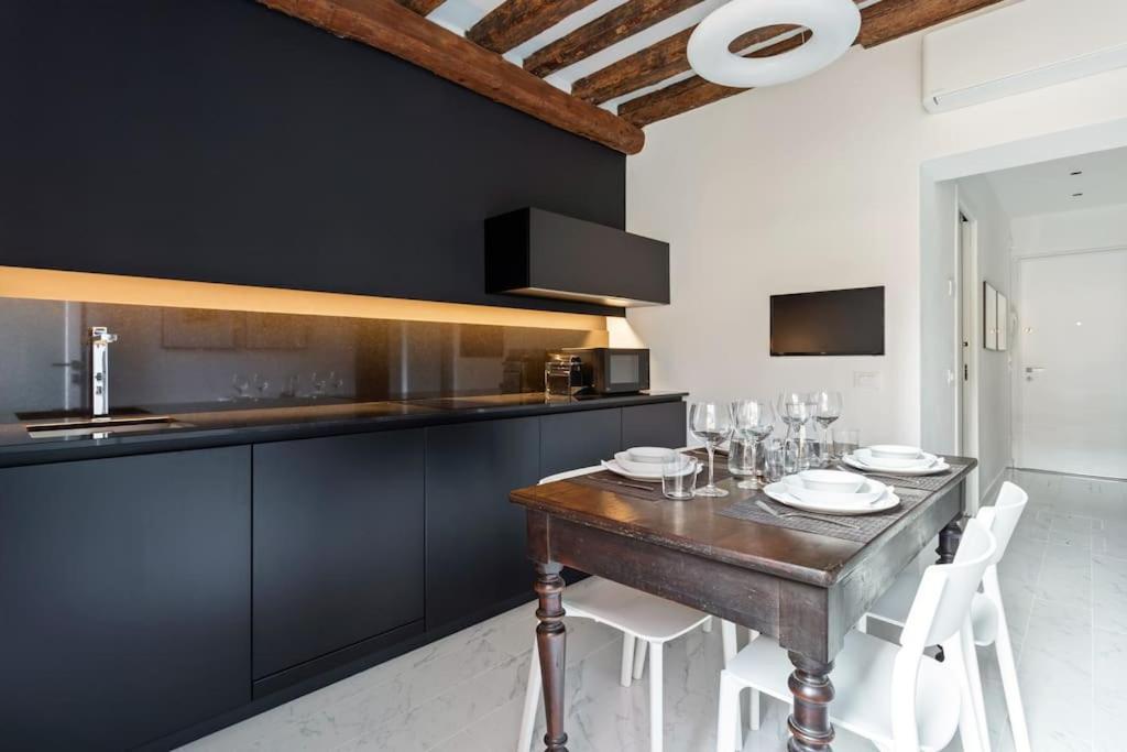 Dimora San Lorenzo Luxury Apartment Venice Exterior photo